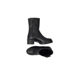 Alternative view of LADY OPALE MOTOROS CSIZMA,FEKETE